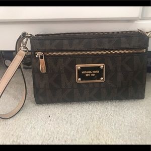 Michael Kors wristlet